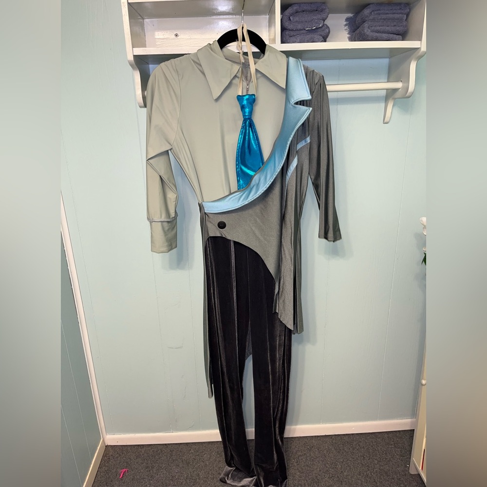 Adult Small Colorguard Costume